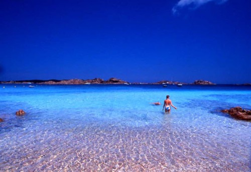 La meravigliosa spiaggia rosa dell'isola di Budelli