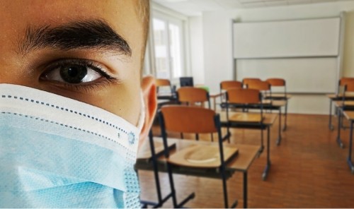 il-tso-allo-studente-diciottenne-a-fano-per-la-mascherina-ospedale-di-pesaro-muraglia-mod